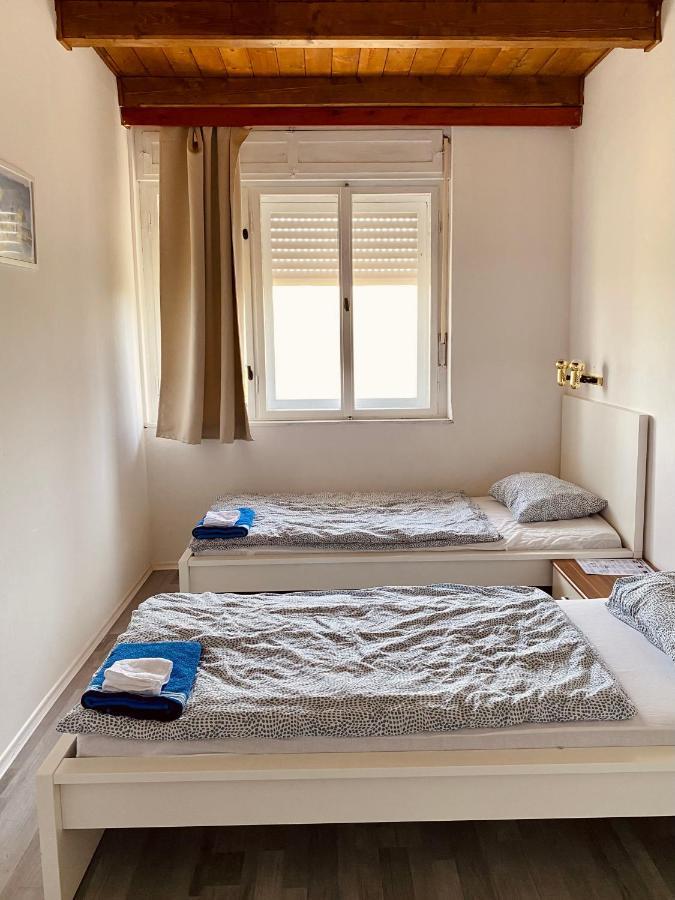 Viztuekoer Apartman Тихани Екстериор снимка