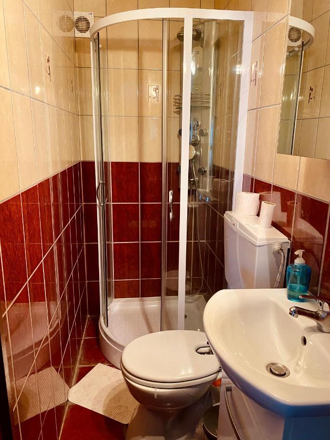 Viztuekoer Apartman Тихани Екстериор снимка
